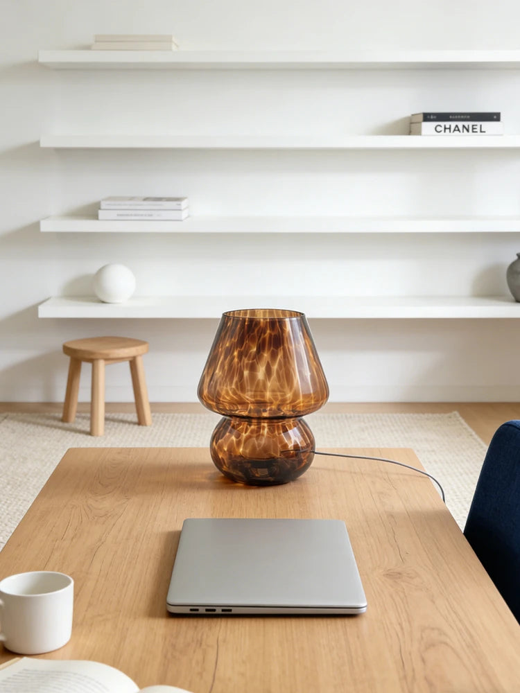 Abajur de Mesa Cogumelo em Vidro Âmbar Touch USB